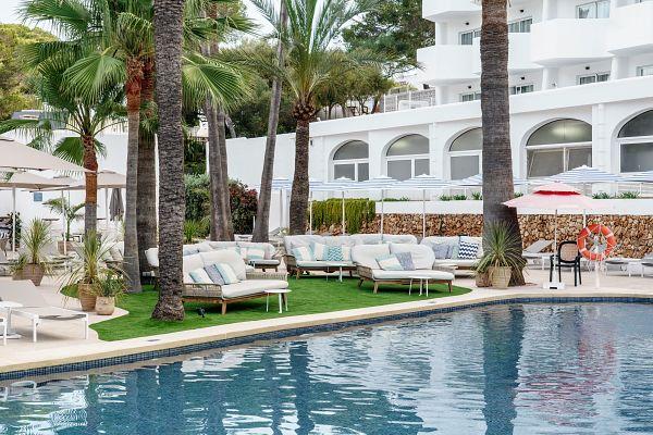 Day Pass con Cocktail Inclusive Collection by Hyatt Day Pass con Cocktail Inclusive Collection by Hyatt