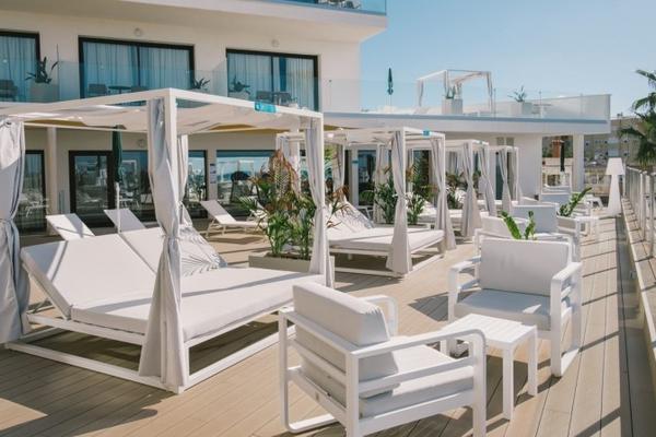 Day Pass en Cama Balinesa & Almuerzo en Palma para dos Inclusive Collection by Hyatt Day Pass en Cama Balinesa & Almuerzo en Palma para dos Inclusive Collection by Hyatt